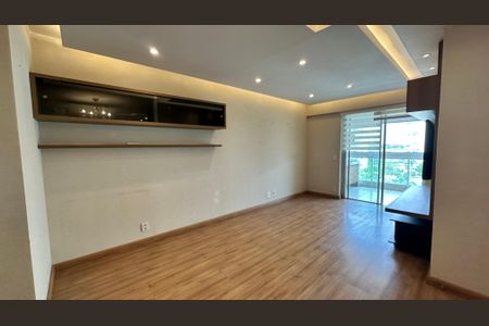 Sala de apartamento para alugar com 3 quartos, 89m² em Barra da Tijuca, Rio de Janeiro
