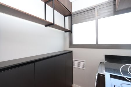 Apartamento à venda com 65m², 2 quartos e 1 vagaÁrea de Serviço