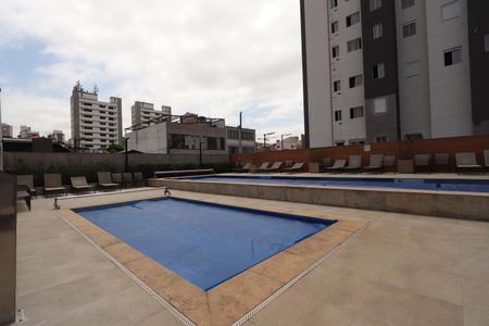 Apartamento à venda com 65m², 2 quartos e 1 vagaÁrea comum - Piscina