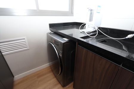 Apartamento à venda com 65m², 2 quartos e 1 vagaÁrea de Serviço