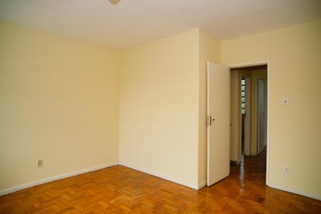 Quarto 1 de casa para alugar com 3 quartos, 108m² em Fátima, Niterói