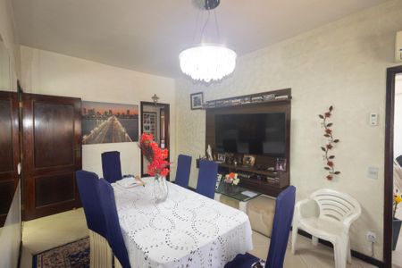 Sala de casa para alugar com 4 quartos, 115m² em Campo Grande, Rio de Janeiro