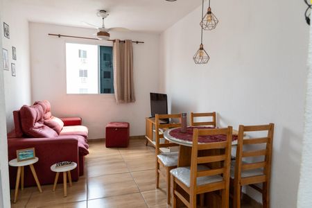 Sala de apartamento para alugar com 2 quartos, 42m² em Madureira, Rio de Janeiro