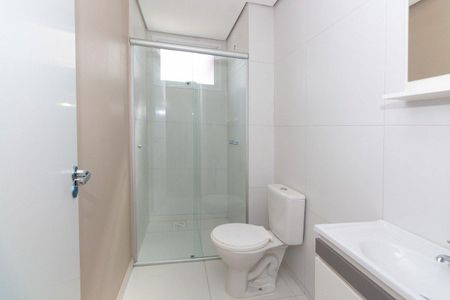 Banheiro  de apartamento para alugar com 1 quarto, 49m² em Bom Jesus, Porto Alegre
