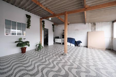 Casa para alugar com 168m², 2 quartos e 1 vagaÁrea de Serviço