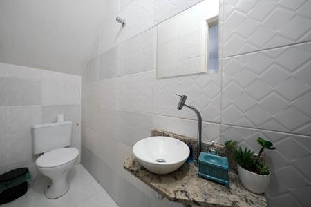Lavabo de casa para alugar com 2 quartos, 168m² em Jardim Danfer, São Paulo