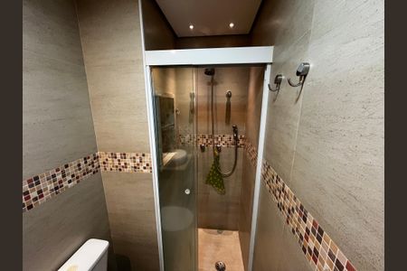 Apartamento à venda com 70m², 2 quartos e 2 vagasBanheiro da Suíte