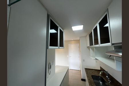 Apartamento à venda com 70m², 2 quartos e 2 vagasCozinha