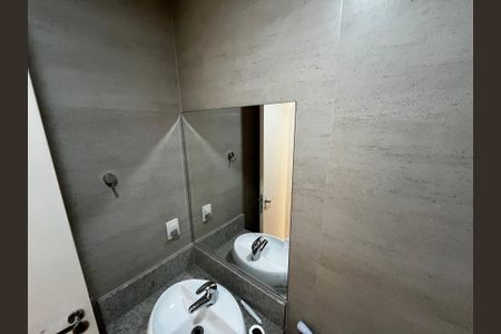 Apartamento à venda com 70m², 2 quartos e 2 vagasBanheiro Social