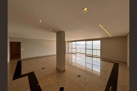 Apartamento à venda com 205m², 4 quartos e 4 vagas Apartamento à venda com 205m², 4 quartos e 4 vagasSala