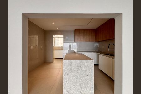 Apartamento à venda com 205m², 4 quartos e 4 vagas Apartamento à venda com 205m², 4 quartos e 4 vagasCozinha