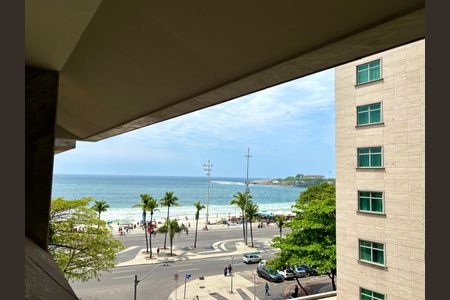 Apartamento à venda com 205m², 4 quartos e 4 vagas Apartamento à venda com 205m², 4 quartos e 4 vagasÁrea comum Vista