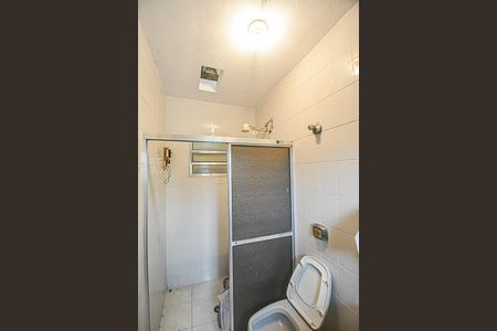 Casa à venda com 180m², 3 quartos e 2 vagas Casa à venda com 180m², 3 quartos e 2 vagasBanheiro da Suíte