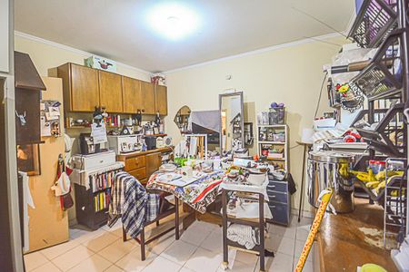 Casa à venda com 180m², 3 quartos e 2 vagas Casa à venda com 180m², 3 quartos e 2 vagasCozinha