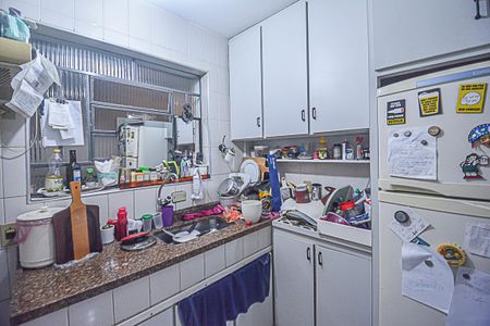 Casa à venda com 180m², 3 quartos e 2 vagas Casa à venda com 180m², 3 quartos e 2 vagasCozinha