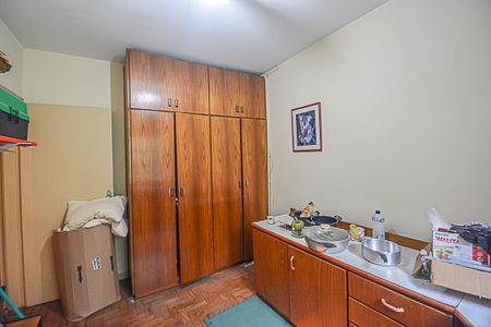Casa à venda com 180m², 3 quartos e 2 vagas Casa à venda com 180m², 3 quartos e 2 vagasQuarto 1