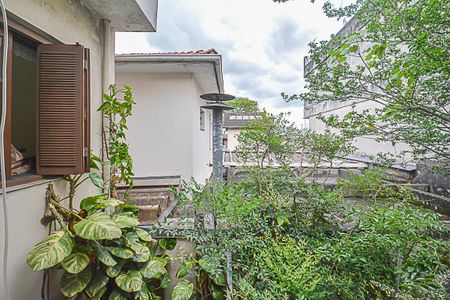 Casa à venda com 180m², 3 quartos e 2 vagas Casa à venda com 180m², 3 quartos e 2 vagasVista do Quarto 2