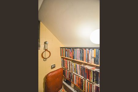 Casa à venda com 180m², 3 quartos e 2 vagas Casa à venda com 180m², 3 quartos e 2 vagasLavabo