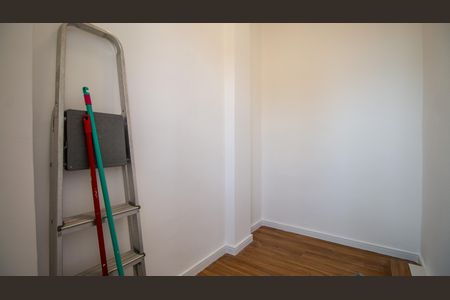 Apartamento à venda com 110m², 3 quartos e 2 vagas Apartamento à venda com 110m², 3 quartos e 2 vagasQuarto de Serviço