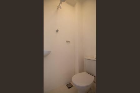 Apartamento à venda com 110m², 3 quartos e 2 vagas Apartamento à venda com 110m², 3 quartos e 2 vagasBanheiro de Serviço