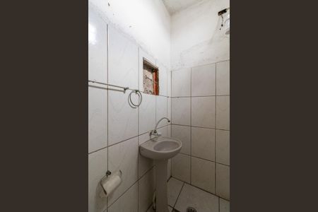 Banheiro de casa para alugar com 1 quarto, 50m² em Jardim Fernandes, São Paulo