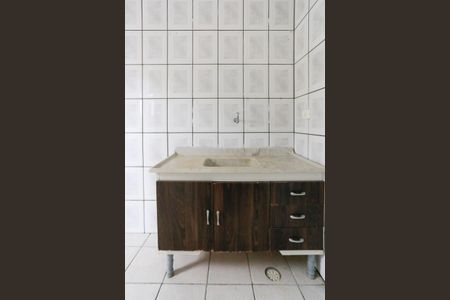 Casa para alugar com 32m², 1 quarto e sem vaga Casa para alugar com 32m², 1 quarto e sem vagaSala/Cozinha