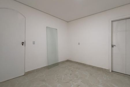 Suíte de casa para alugar com 1 quarto, 43m² em Jardim Flor da Montanha, Guarulhos