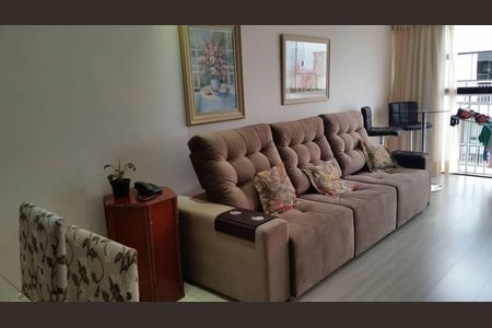 Sala de apartamento para alugar com 3 quartos, 86m² em Passo d’Areia, Porto Alegre