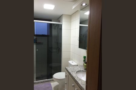 Apartamento à venda com 86m², 3 quartos e 2 vagas Apartamento à venda com 86m², 3 quartos e 2 vagasBanheiro 2