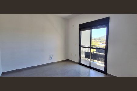 Casa para alugar com 119m², 3 quartos e 2 vagasSuíte