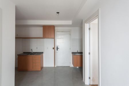 Sala de apartamento para alugar com 2 quartos, 45m² em Santo Cristo, Rio de Janeiro