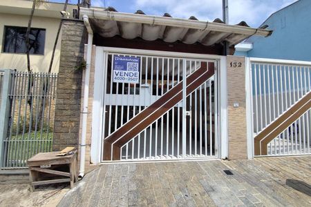 Casa à venda com 84m², 3 quartos e 2 vagas Casa à venda com 84m², 3 quartos e 2 vagasFachada