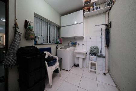 Casa à venda com 84m², 3 quartos e 2 vagasÁrea de Serviço