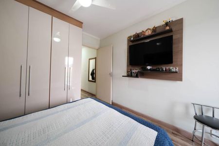 Casa à venda com 84m², 3 quartos e 2 vagasSuíte