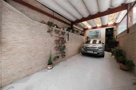Casa à venda com 84m², 3 quartos e 2 vagasGaragem