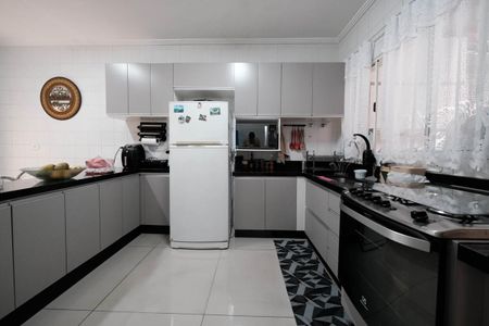 Casa à venda com 84m², 3 quartos e 2 vagasCozinha