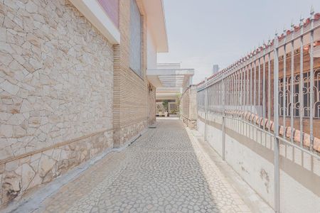 Casa à venda com 418m², 4 quartos e 8 vagasGaragem