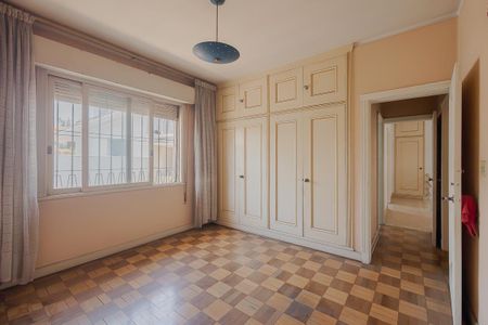 Casa à venda com 418m², 4 quartos e 8 vagasQuarto 2