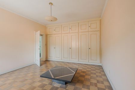 Casa à venda com 418m², 4 quartos e 8 vagasQuarto 3