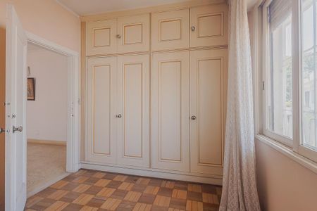 Casa à venda com 418m², 4 quartos e 8 vagasQuarto 1