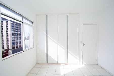 Apartamento à venda com 65m², 2 quartos e 1 vagaQuarto 2