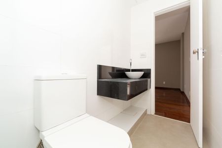 Apartamento à venda com 65m², 2 quartos e 1 vagaBanheiro Social