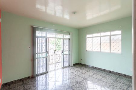 Casa para alugar com 180m², 3 quartos e sem vaga Casa para alugar com 180m², 3 quartos e sem vagaSala