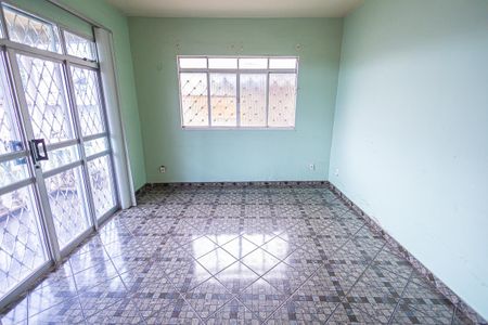 sala de casa para alugar com 4 quartos, 180m² em São Tomáz, Belo Horizonte