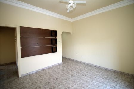 Sala de apartamento à venda com 2 quartos, 70m² em Olaria, Rio de Janeiro