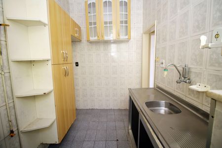 Apartamento à venda com 70m², 2 quartos e sem vagaCozinha