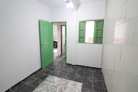 Quarto 2 de casa para alugar com 2 quartos, 45m² em Três Montanhas, Osasco
