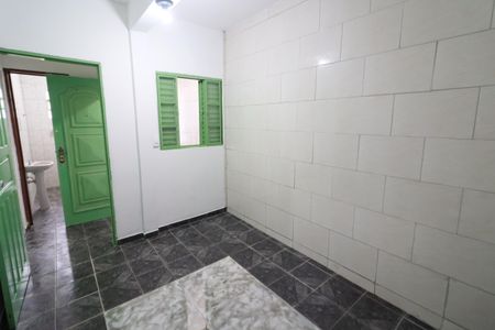 Quarto 2 de casa para alugar com 2 quartos, 45m² em Três Montanhas, Osasco