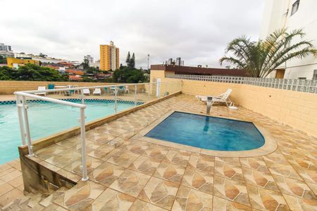 Apartamento à venda com 37m², 1 quarto e 1 vagaÁrea comum - Piscina