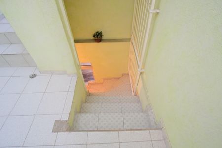 Casa à venda com 221m², 3 quartos e 2 vagasEscada